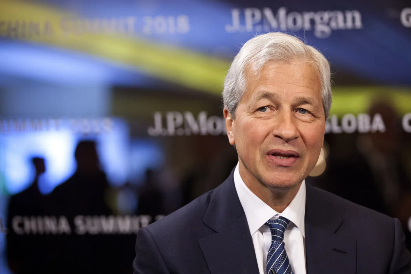 CEO ngân hàng lớn nhất Mỹ cảnh báo: Một số ngân hàng đang làm điều ‘ngớ ngẩn’