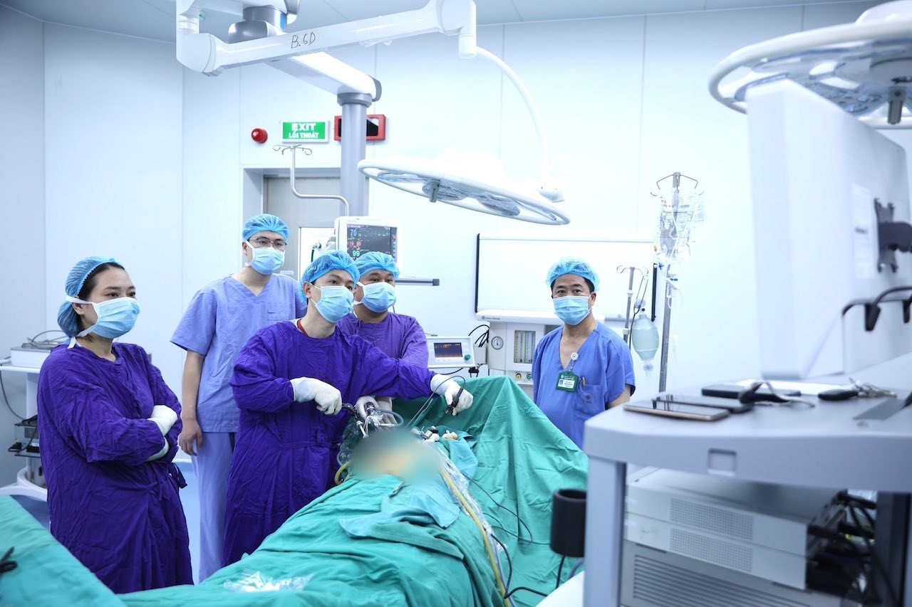 Đợi qua Rằm tháng Giêng mới đi khám, người đàn ông ở Hà Nội phải cắt một đoạn ruột