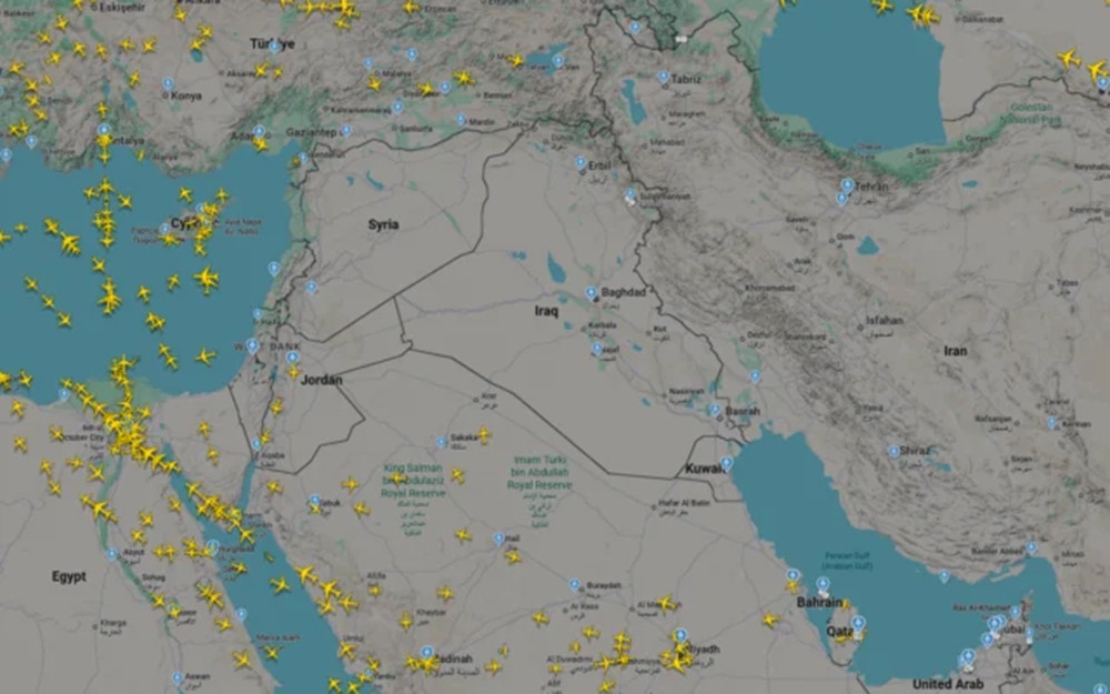 hang khong trung dong.jpg