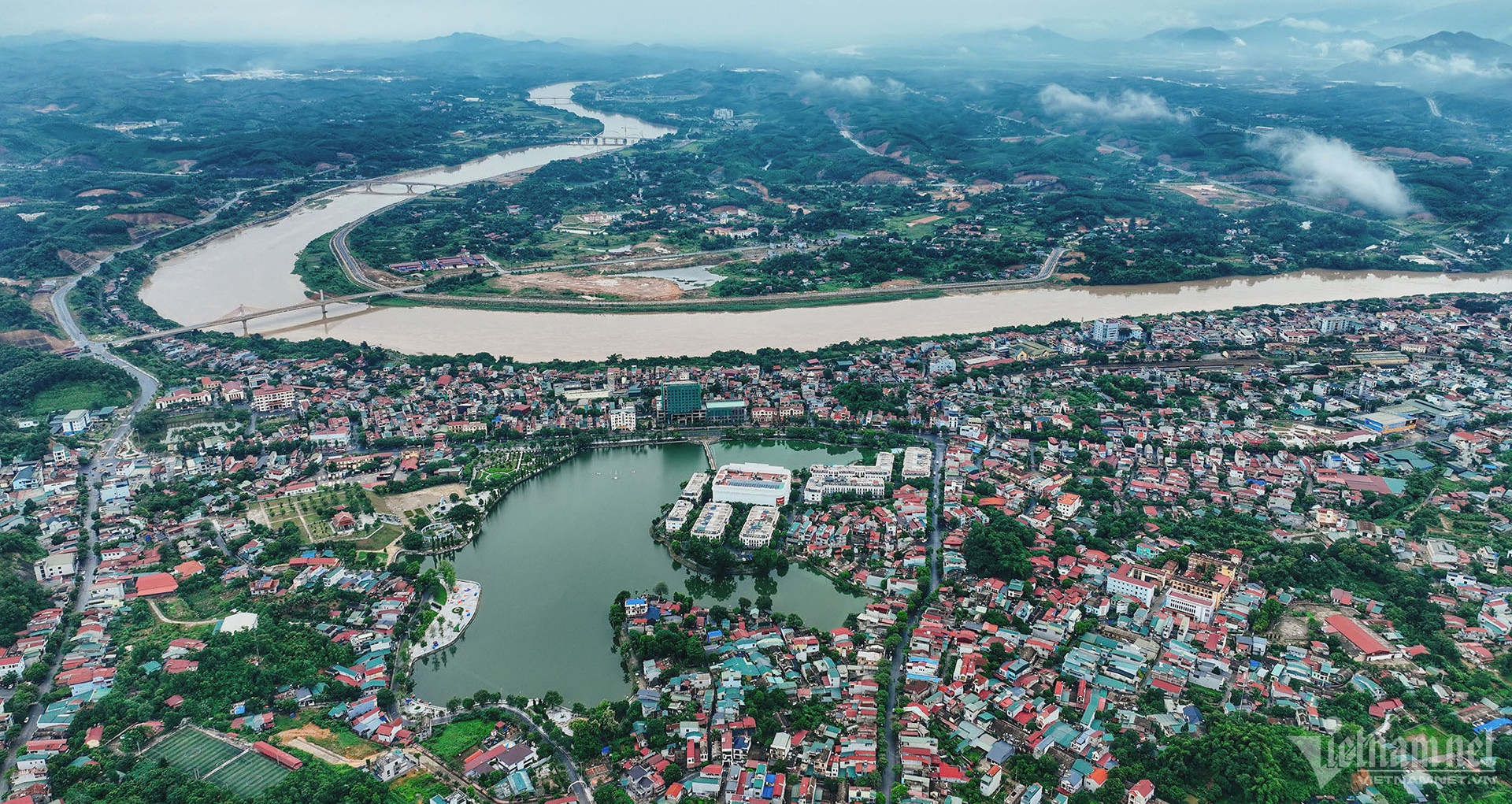 Huy động dòng vốn 600.000 tỷ và tầm nhìn cực tăng trưởng quốc gia của Lào Cai
