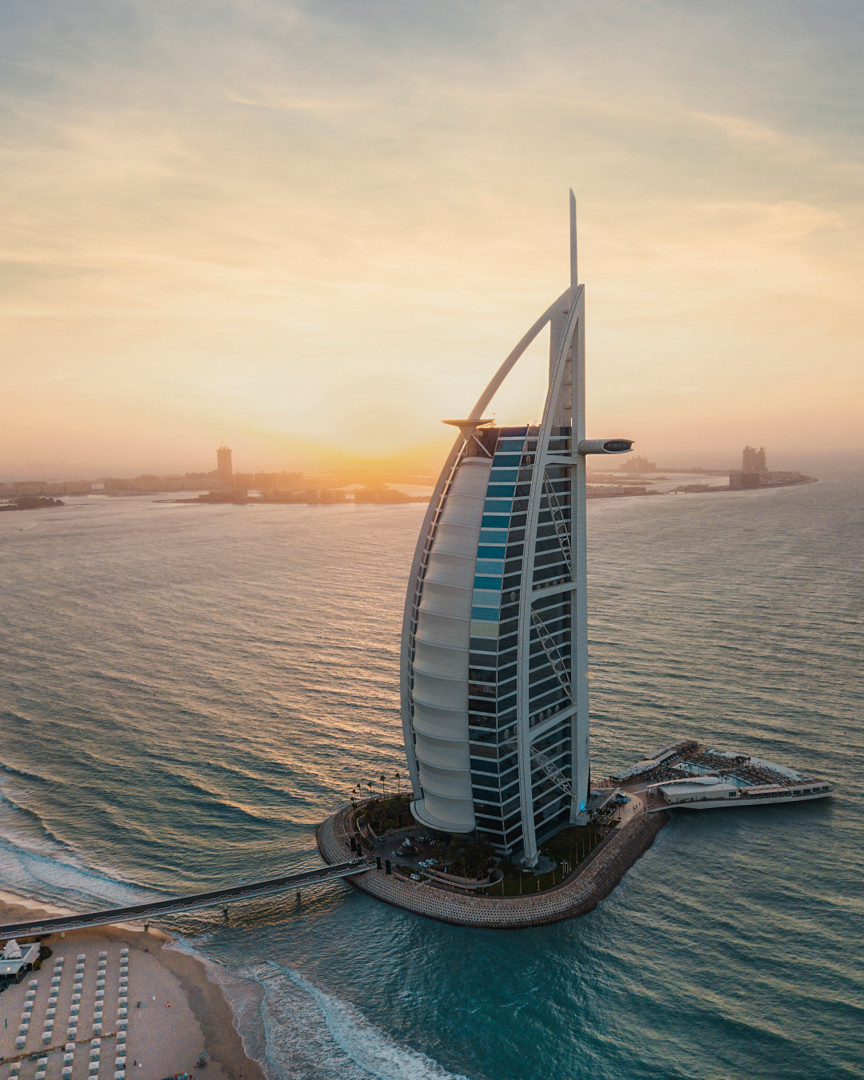 khach san dubai boc chay 16.JPG