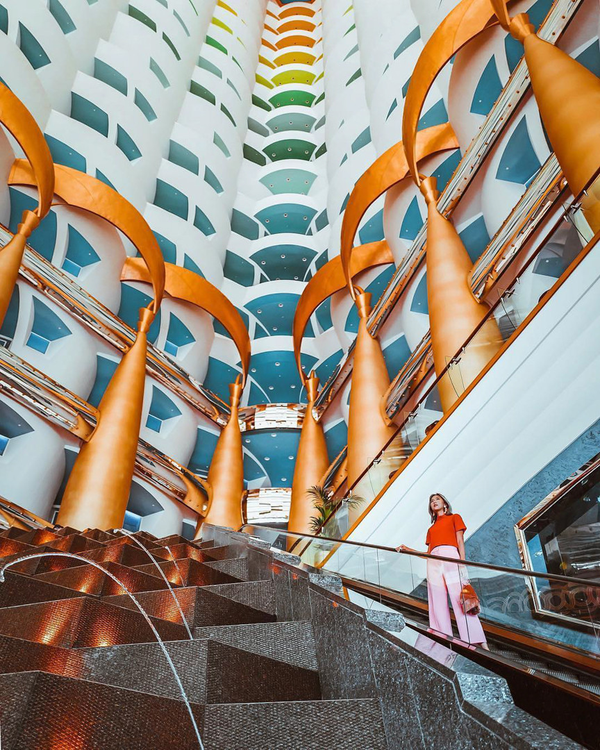 khach san dubai boc chay 9.JPG