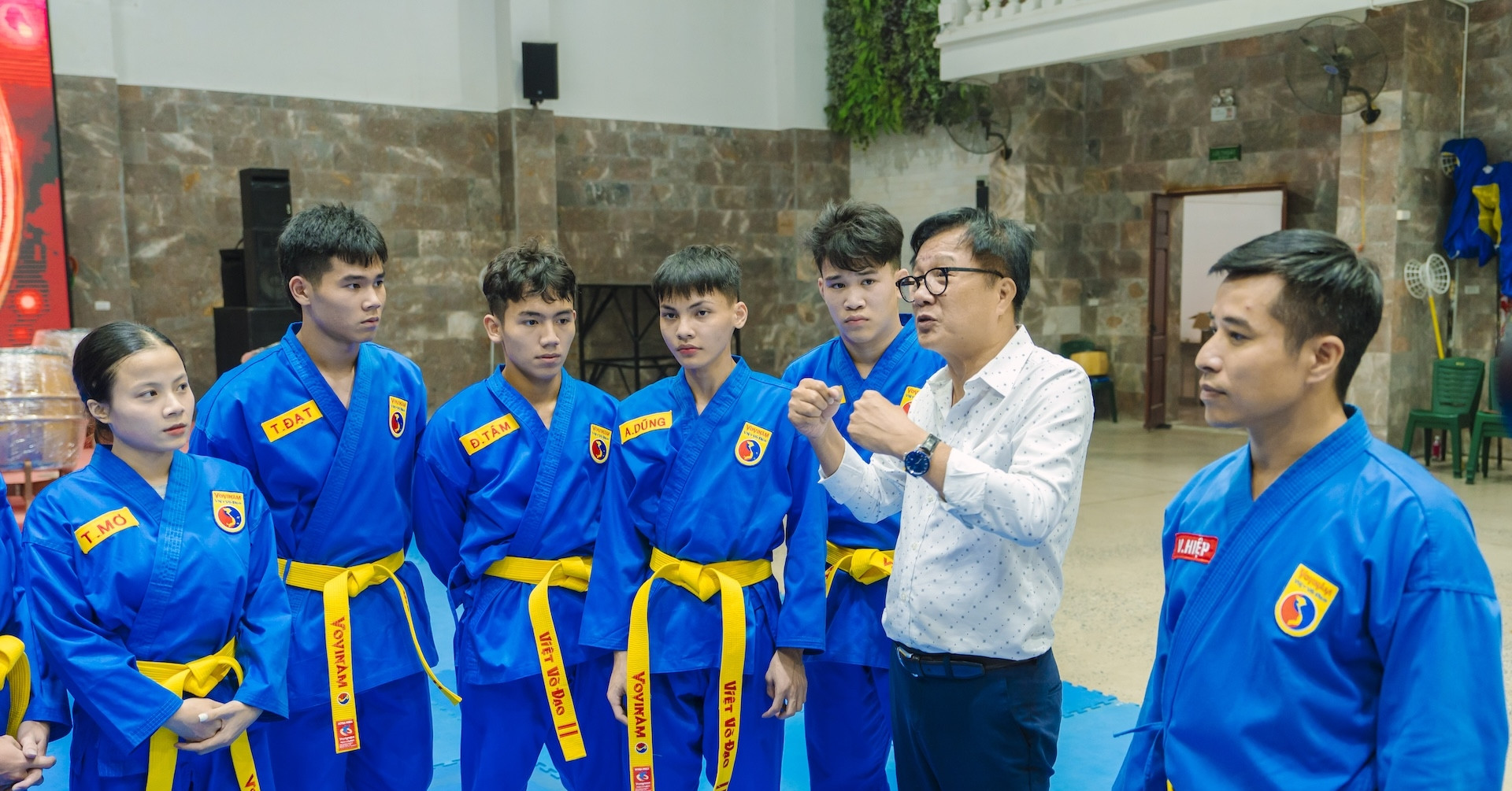 Liệu pháp ‘chữa lành’ cho trẻ nghiện game tại Hệ thống giáo dục IVS