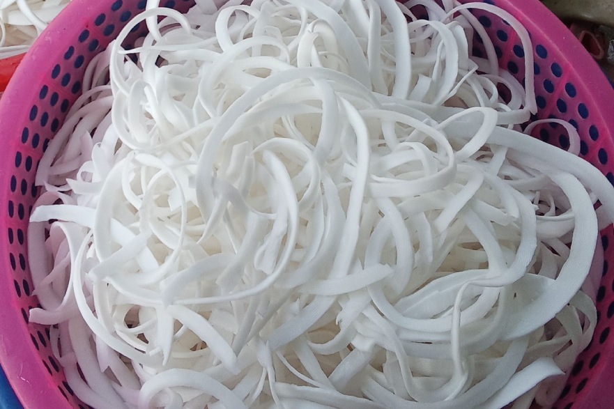 Lợi ích của cùi dừa và 5 nhóm người cần thận trọng khi ăn