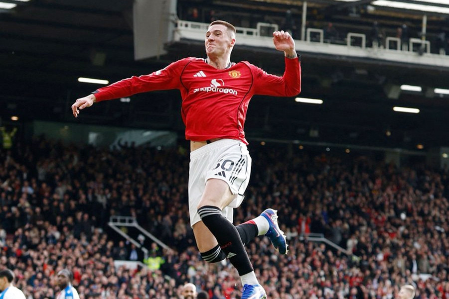  MU ngược dòng hạ Crystal Palace, leo lên vị trí thứ 3 