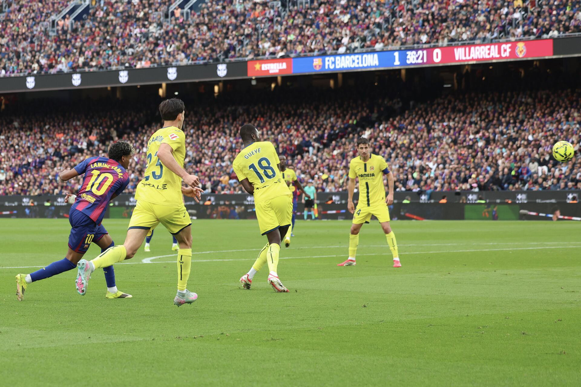 Yamal Barca Villarreal.jpg