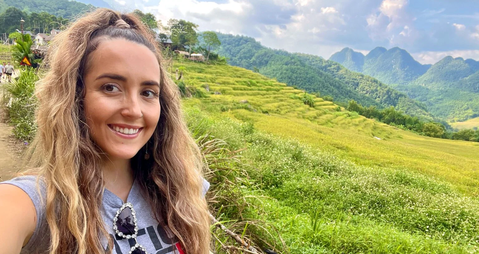 3 tuần đi khắp Việt Nam, nữ du khách Mỹ nuối tiếc vì 4 sai lầm