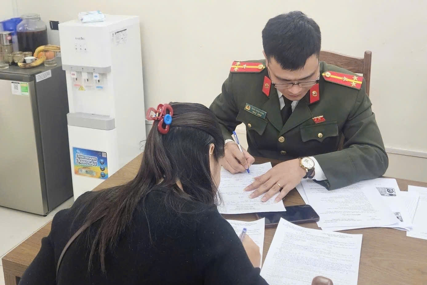 Bình luận sai sự thật về bầu cử Quốc hội, người phụ nữ bị phạt 7,5 triệu đồng