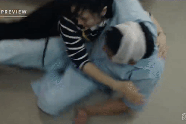 'Bước chân vào đời' tập 8: Thương xấu hổ khi Quân chứng kiến tình huống nhạy cảm