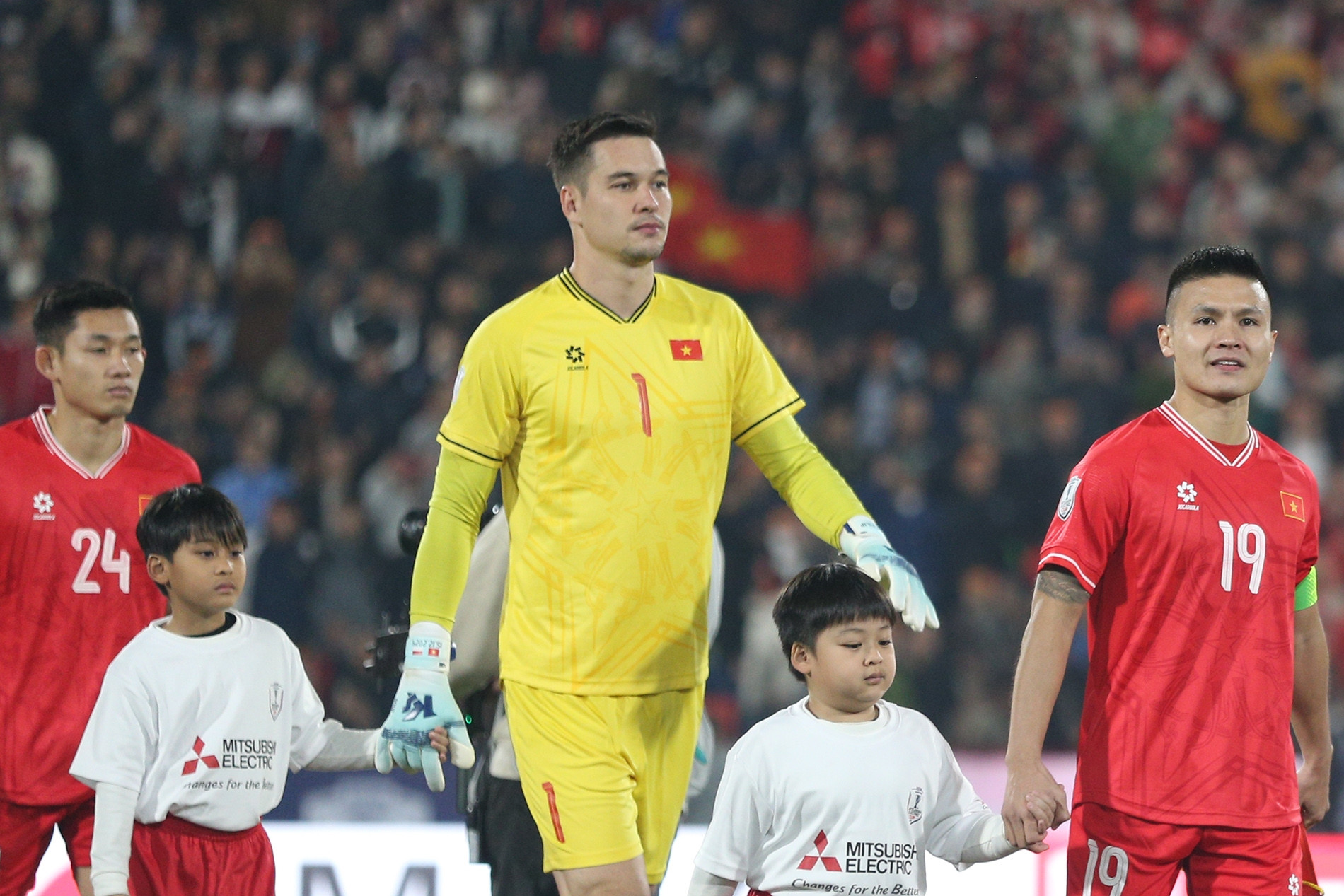 Danh sách tuyển Việt Nam: Bất ngờ... Nguyễn Filip