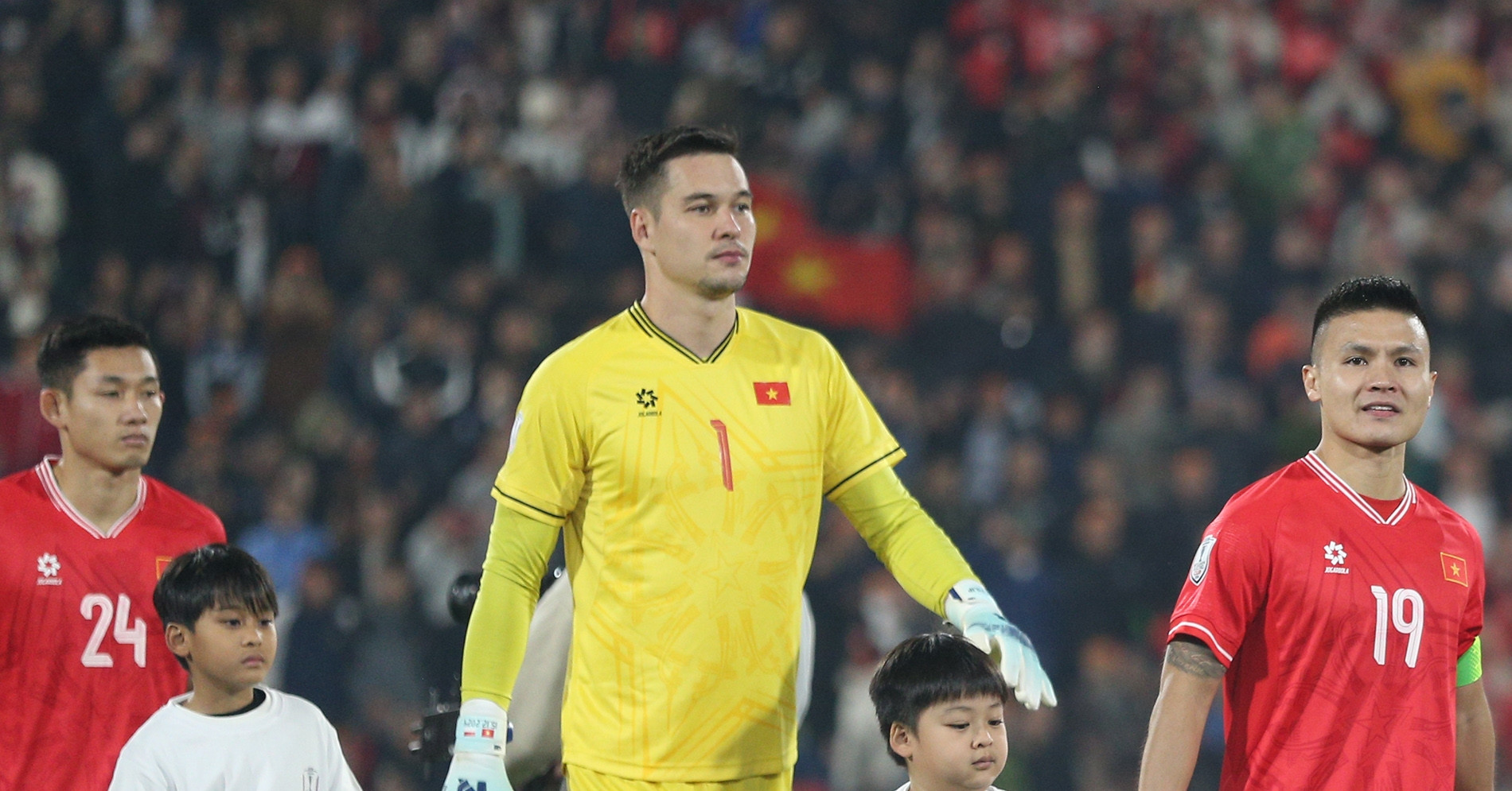 Danh sách tuyển Việt Nam: Bất ngờ... Nguyễn Filip