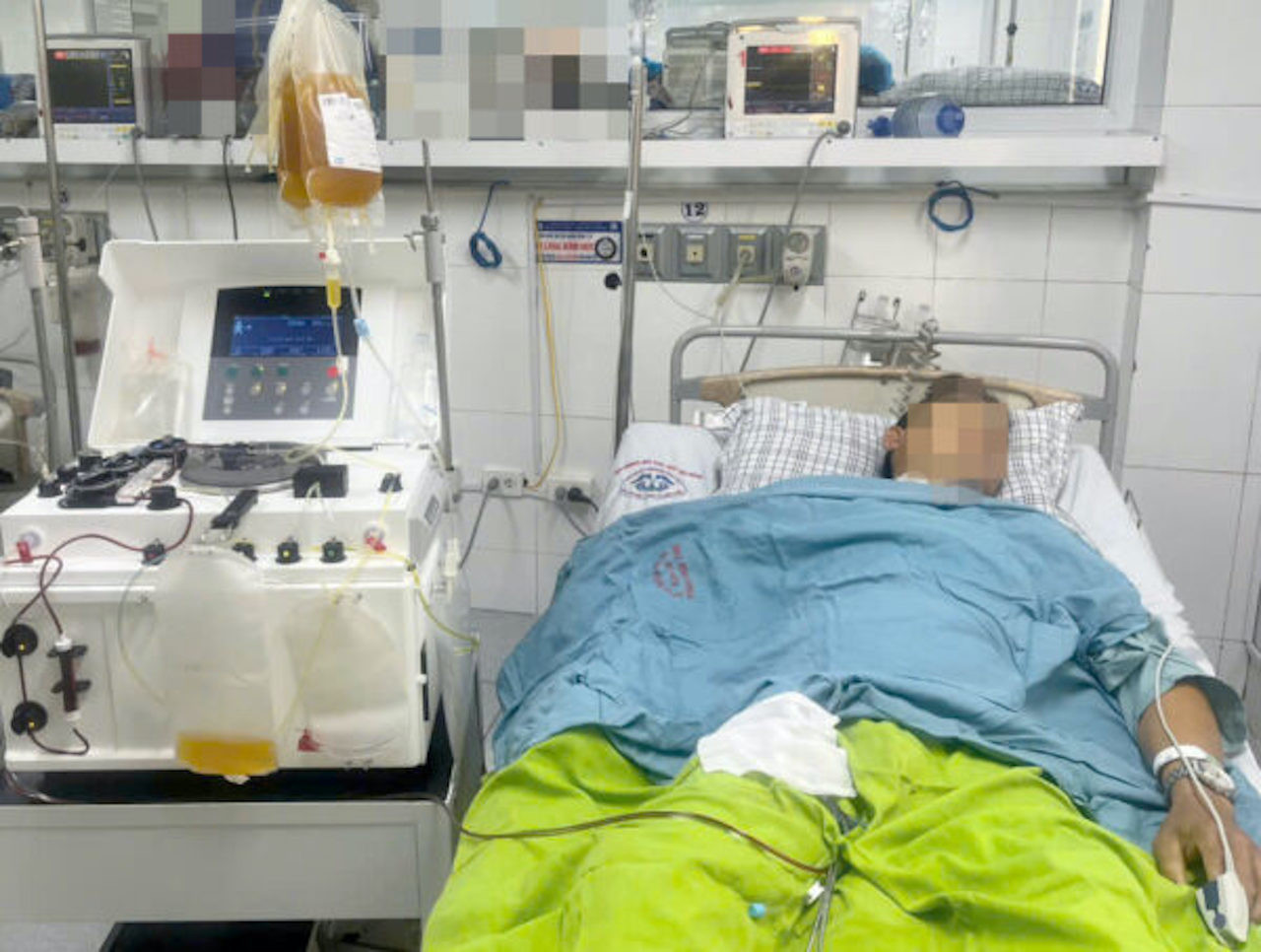 gen h z7566618656155_7eef816618790739efa989dc6b1e180c 600x453.jpg