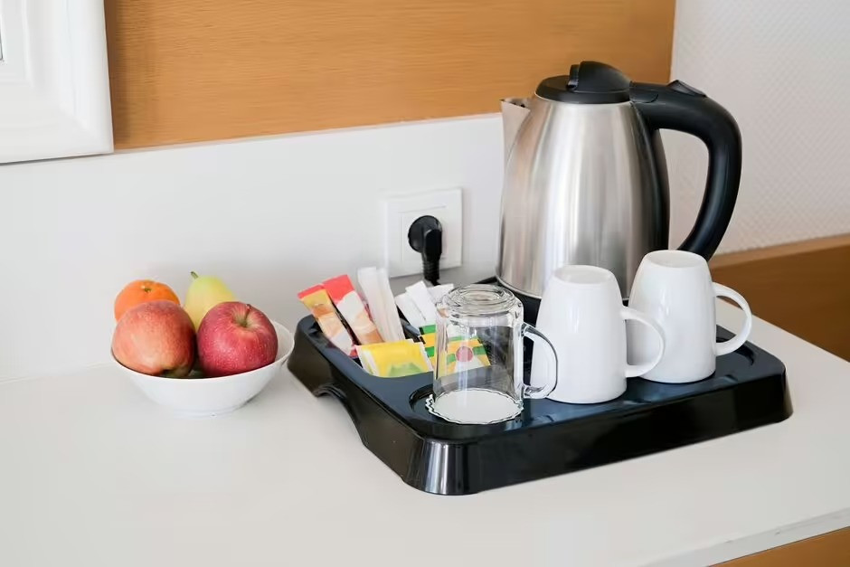 kettle 6171889_11zon.jpg