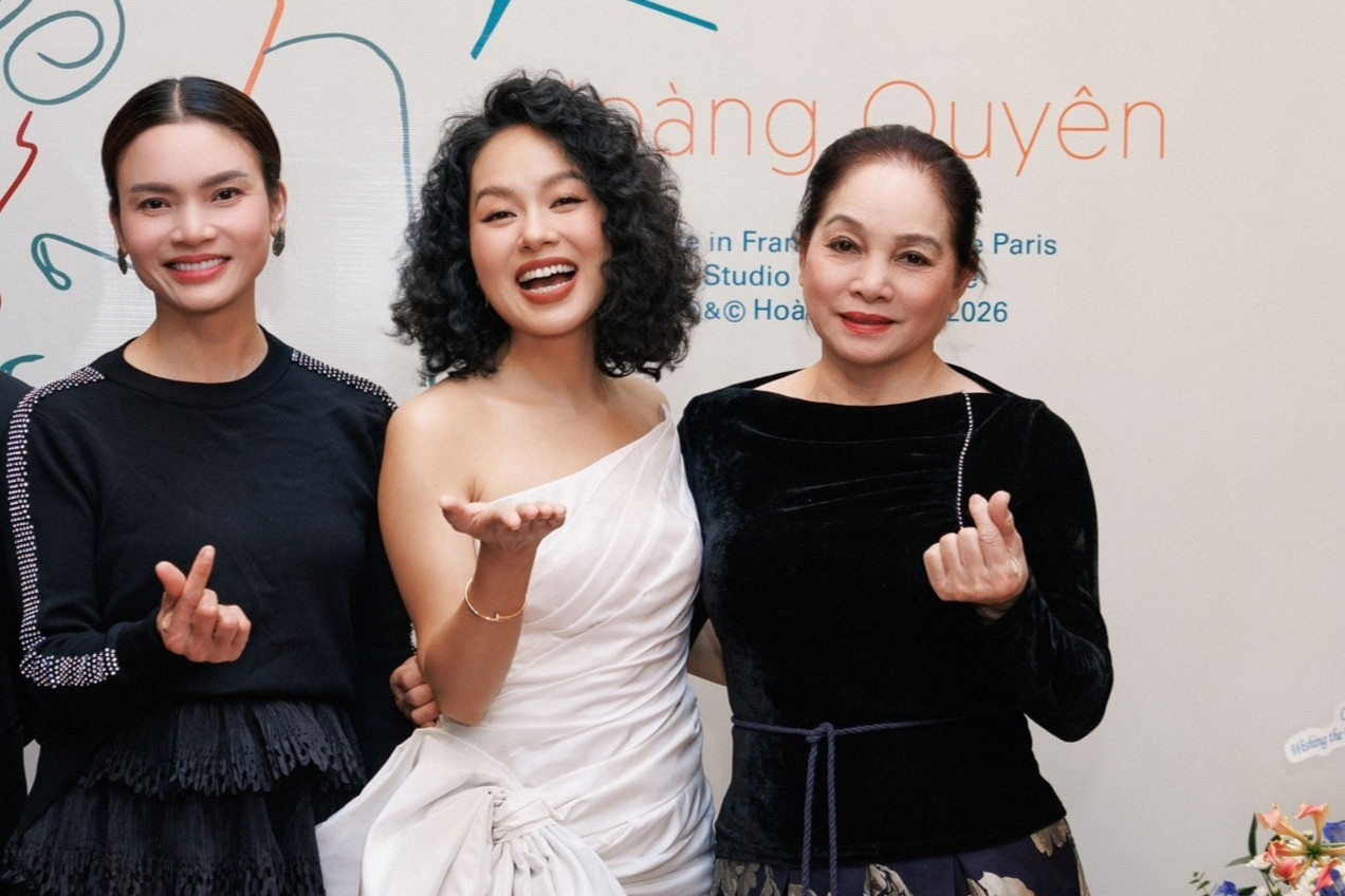 NSND Phạm Phương Thảo có mặt trong ngày vui của ca sĩ Hoàng Quyên