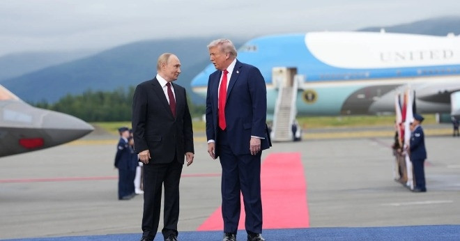Ông Trump điện đàm với ông Putin, dự đoán xung đột Iran sẽ sớm kết thúc