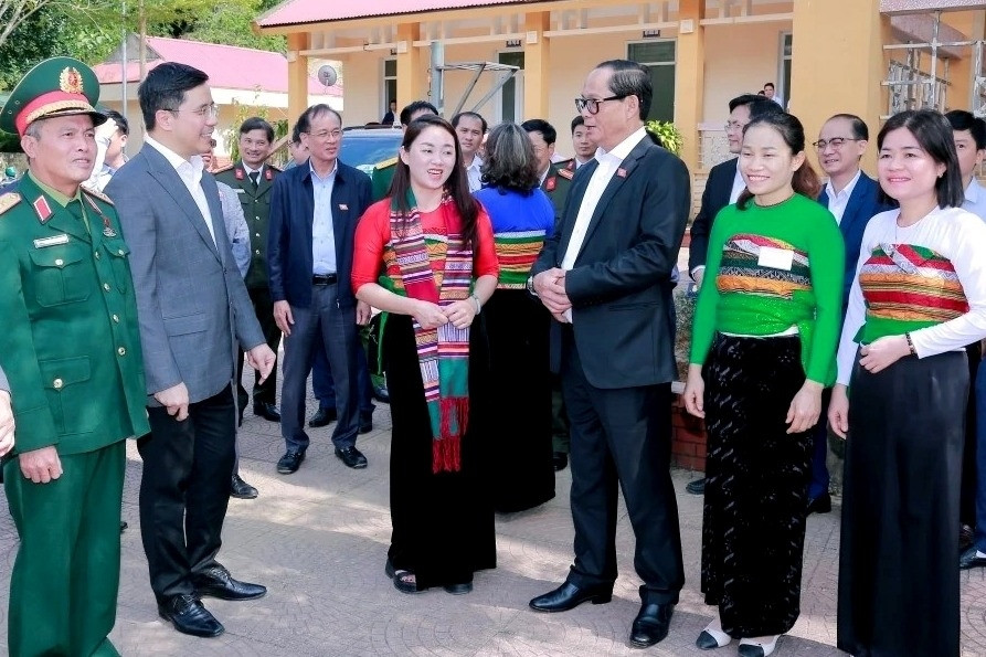 Phó Chủ tịch Quốc hội Trần Quang Phương kiểm tra công tác bầu cử ở Thanh Hóa