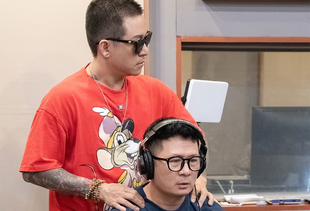 Tuấn Hưng massage cho Bằng Kiều vì 'Bản ghi nhớ'