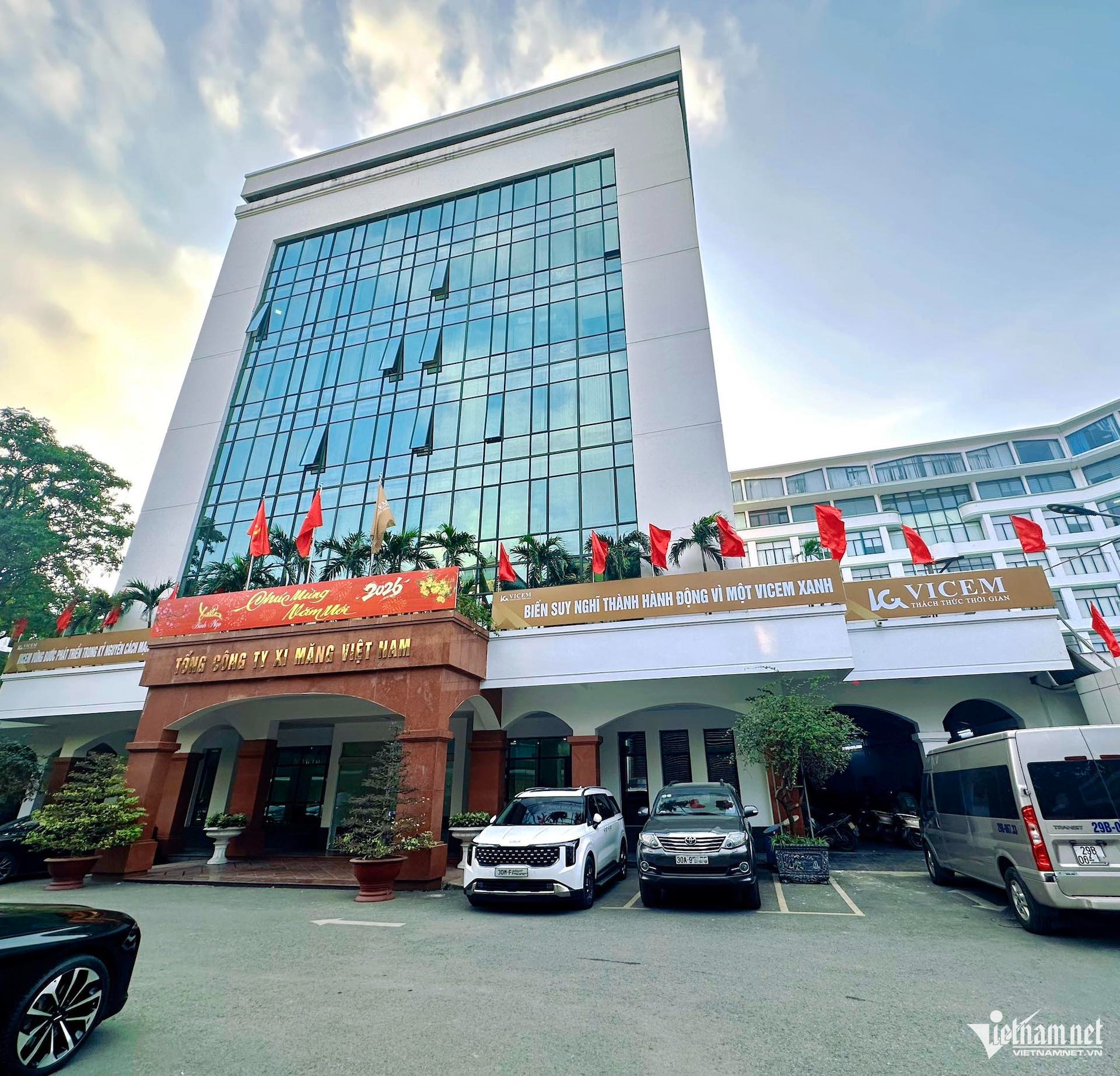 W-vicem vietnamnet.jpg