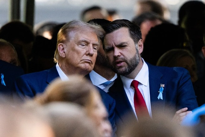 Ông Trump làm rõ tin đồn rạn nứt với 'phó tướng' Vance vì xung đột Iran