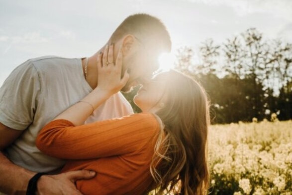 Ngày 14/3 là ngày gì, con trai hay con gái tặng quà?