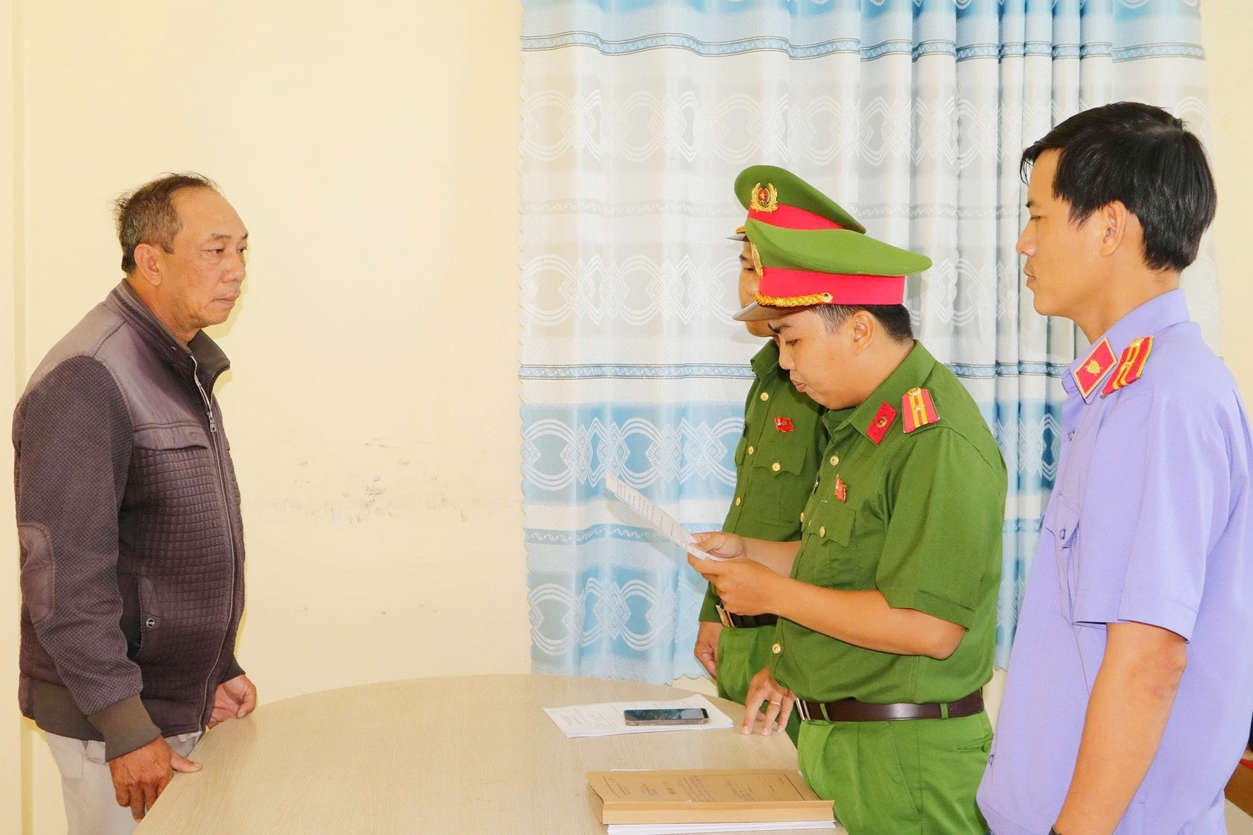 Công an khởi tố ông Lê Văn Chuồng, chủ cà phê Thiện Tiến