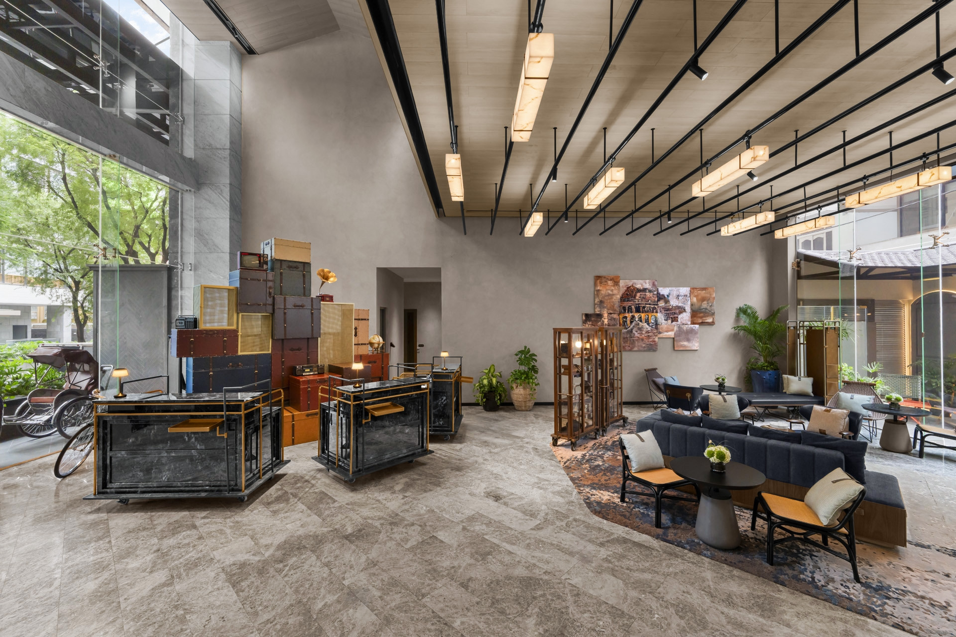 Hotel Indigo Saigon The City và một năm kể chuyện khu phố