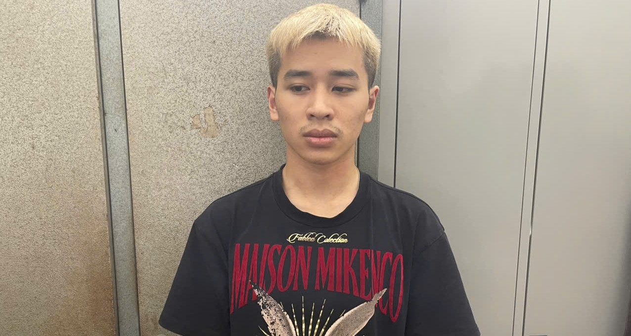 Nam sinh viên trộm 3 cây vàng SJC của người họ hàng, mua iPhone tặng bạn gái