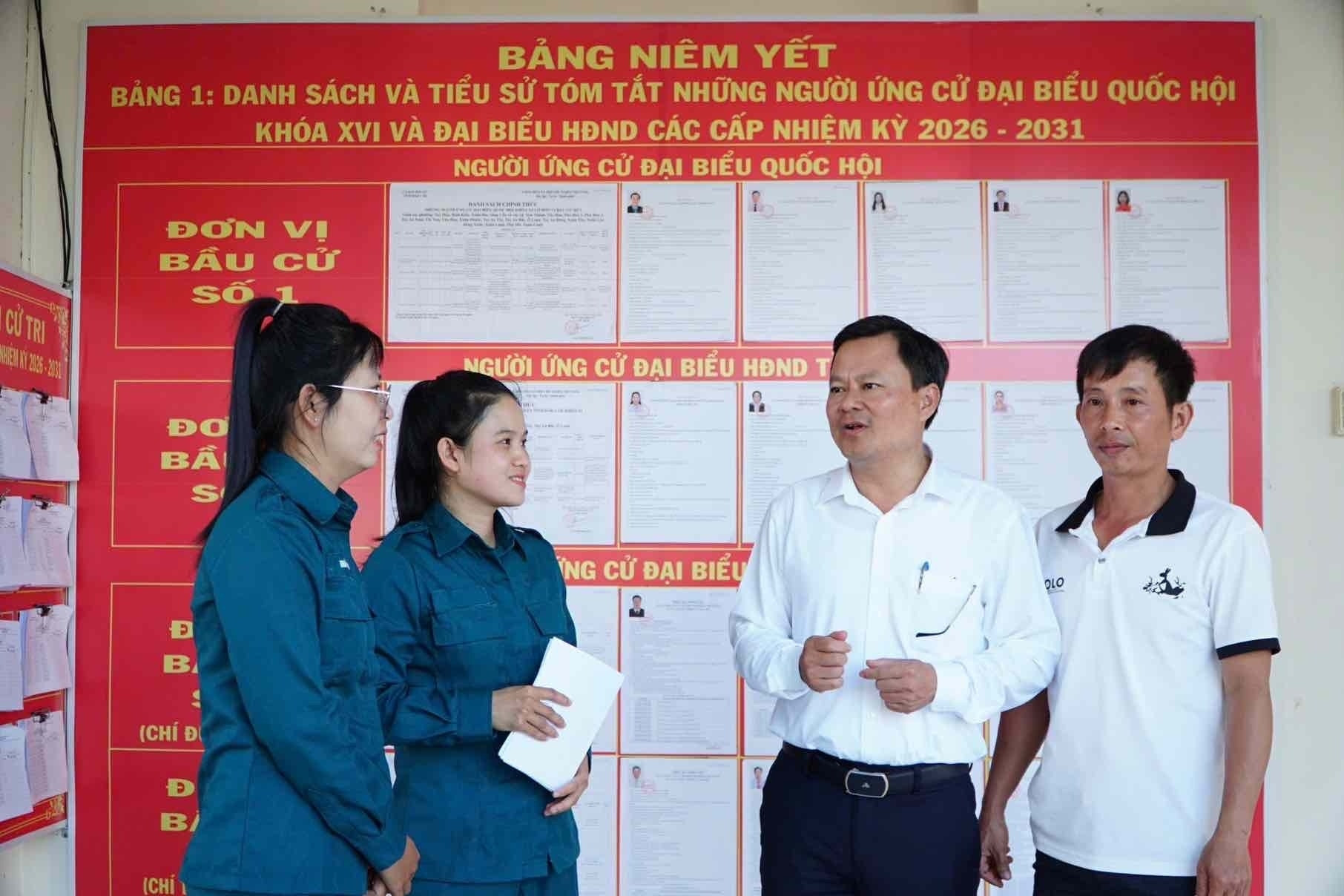 Phó giáo sư say mê nghiên cứu về nấm, ứng cử đại biểu Quốc hội