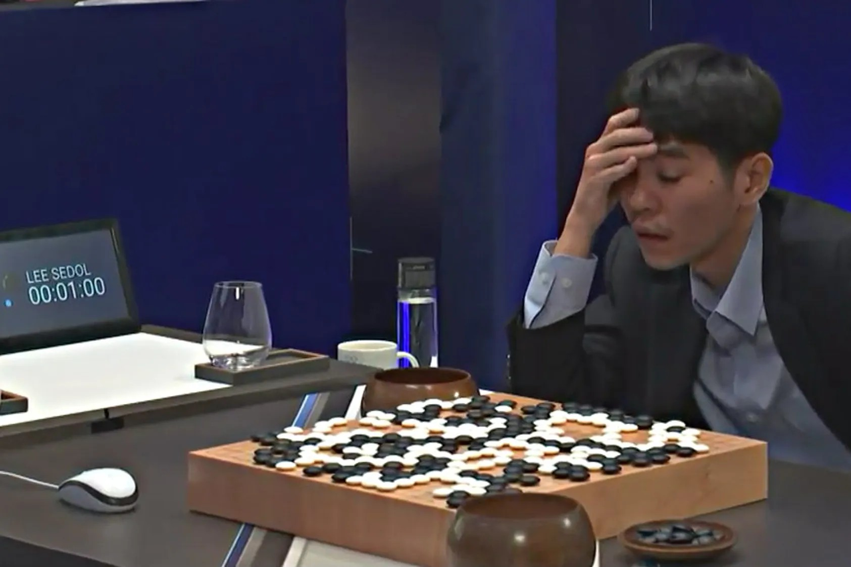 Trí tuệ nhân tạo đã thông minh đến mức nào sau 10 năm đánh bại con người?