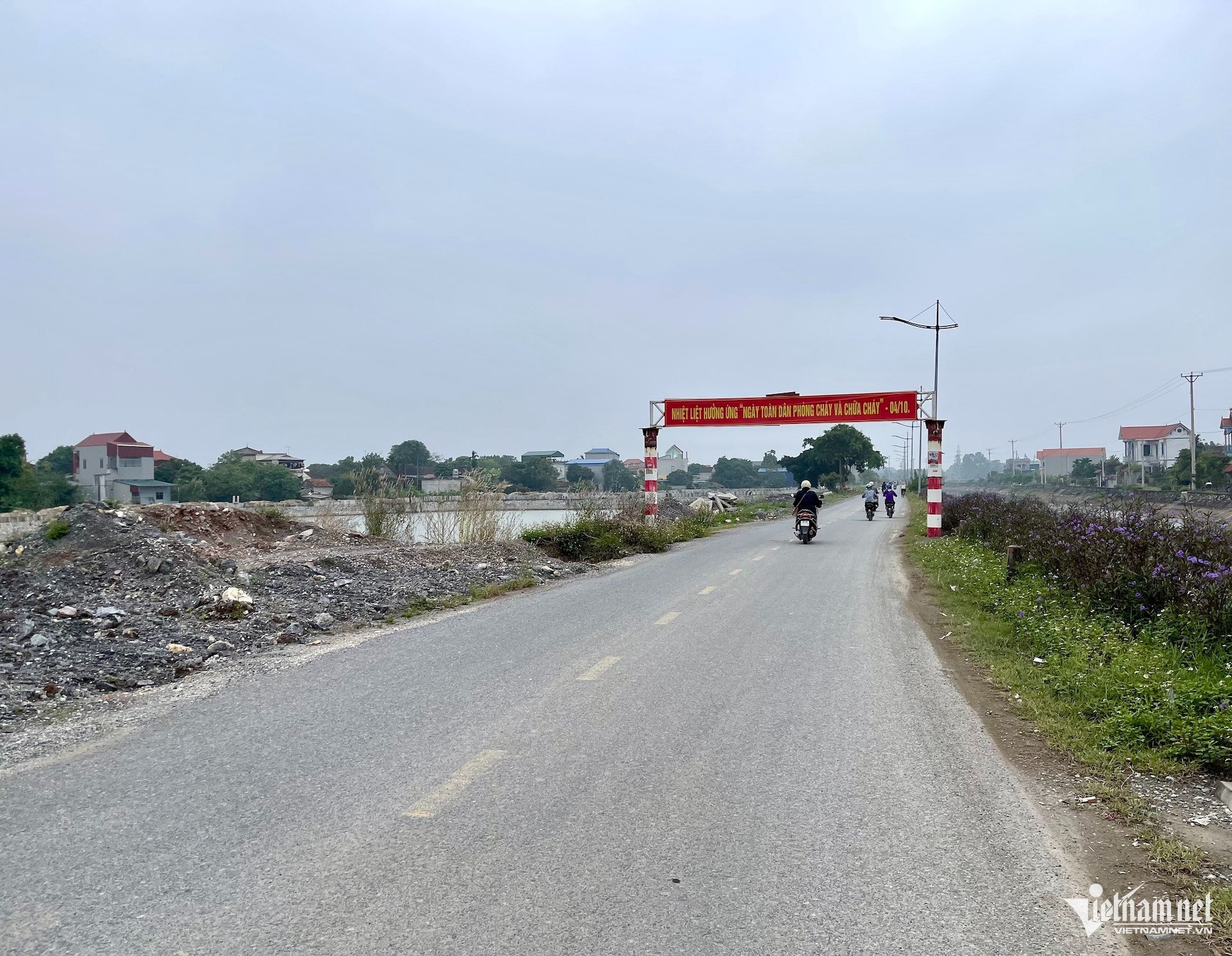 W-dat dai boi thuong vietnamnet.jpg