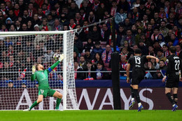 www_thesun_co_uk 2026 tottenham hotspurs antonin kinsky 1065603055 (1).jpg