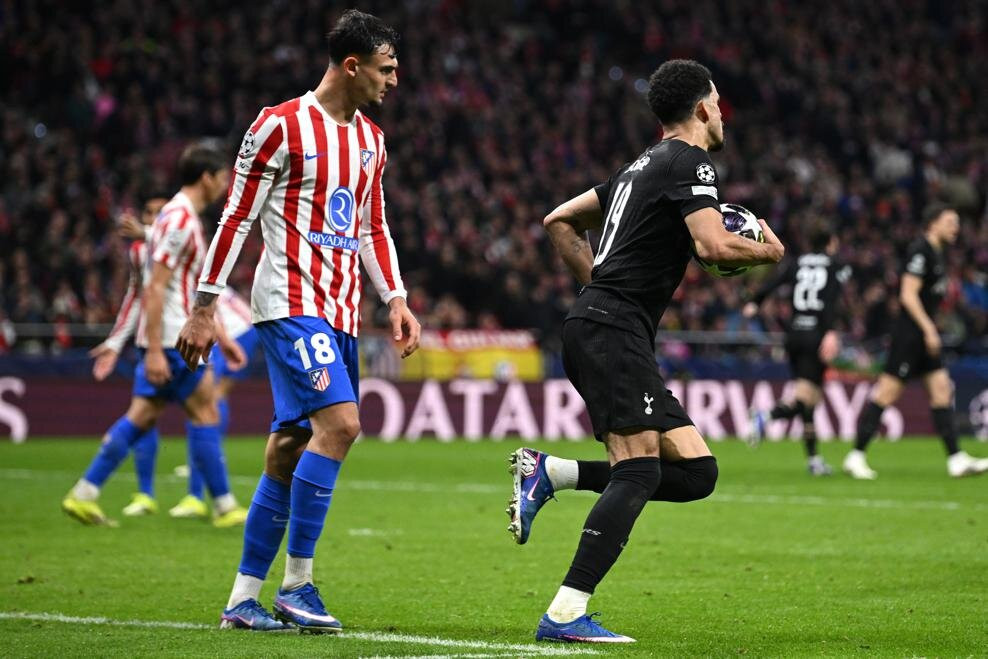 www_thesun_co_uk 2026 tottenham hotspurs antonin kinsky 1065603055.jpg