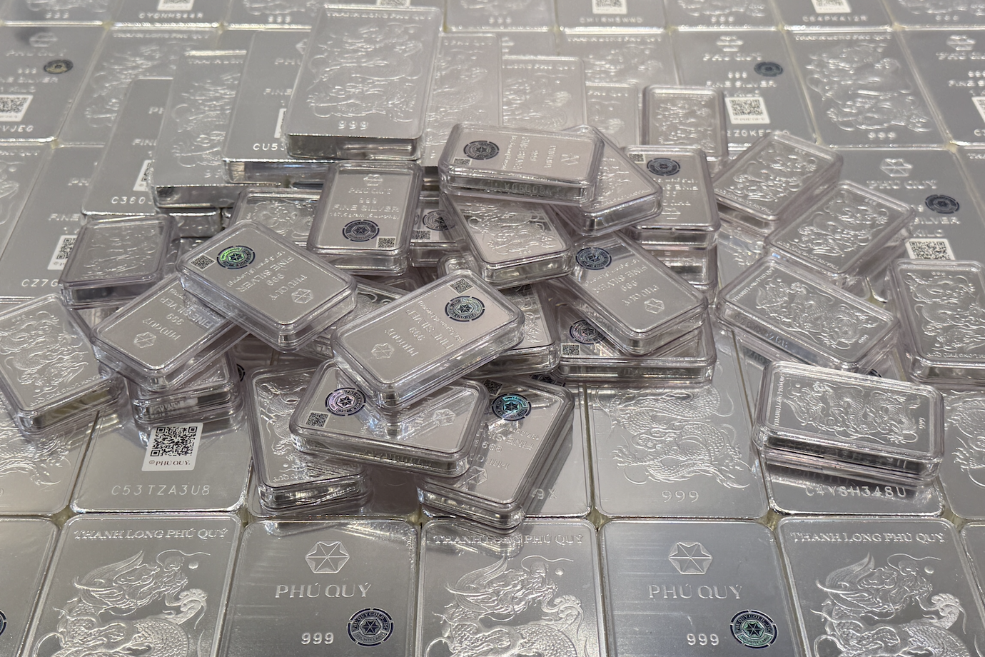 Giá bạc hôm nay 13/03: Kim Ngân Phúc bán thỏi chỉ 3.210.000 đồng, rẻ hơn BTMC và Phú Quý 84.000 đồng/lượng