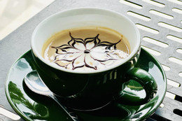 Ngừng tim ở tuổi 53 do uống 10 ly cà phê mỗi ngày, bác sĩ nói gì? YwAAAAAAQABAAACAUwAOw==