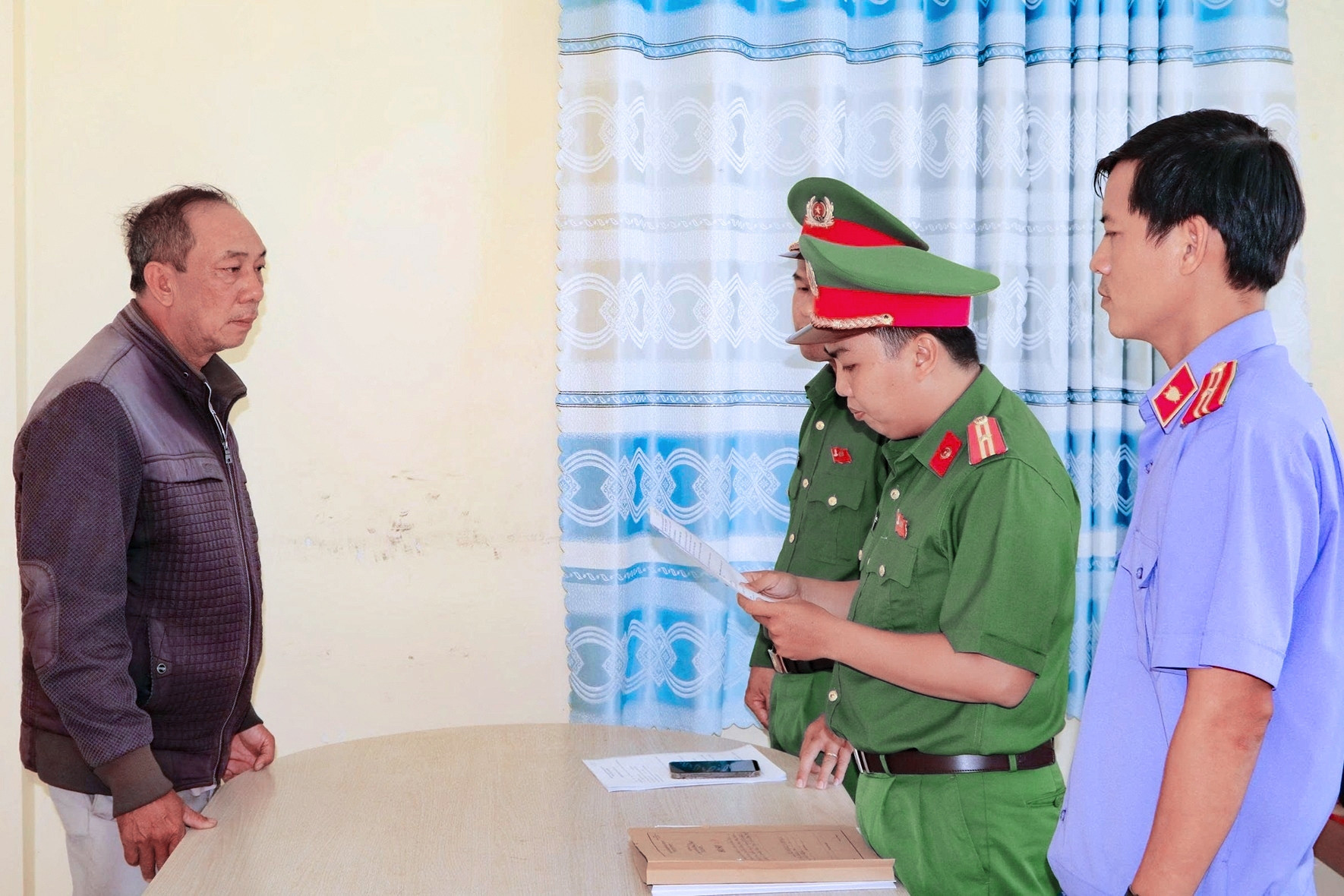 Công an khởi tố ông Lê Văn Chuồng, chủ cà phê Thiện Tiến