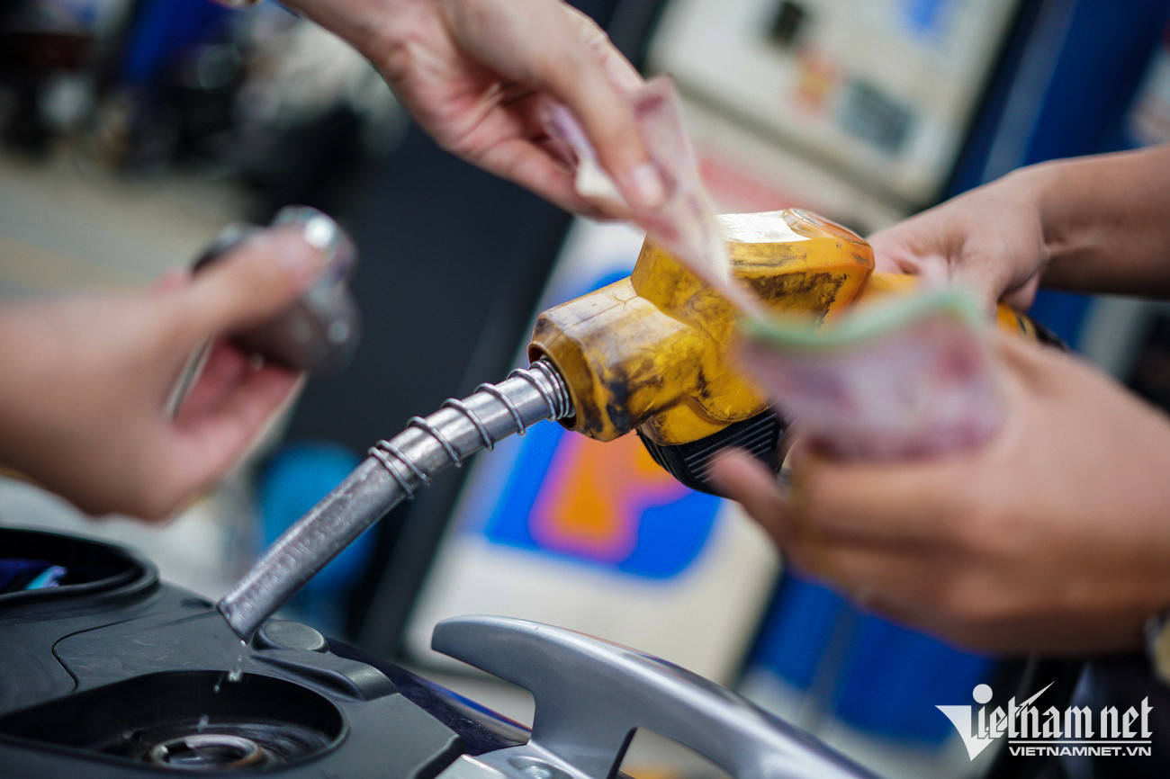 18 tuyến xe khách và 1.700 taxi tại TPHCM tăng giá vé