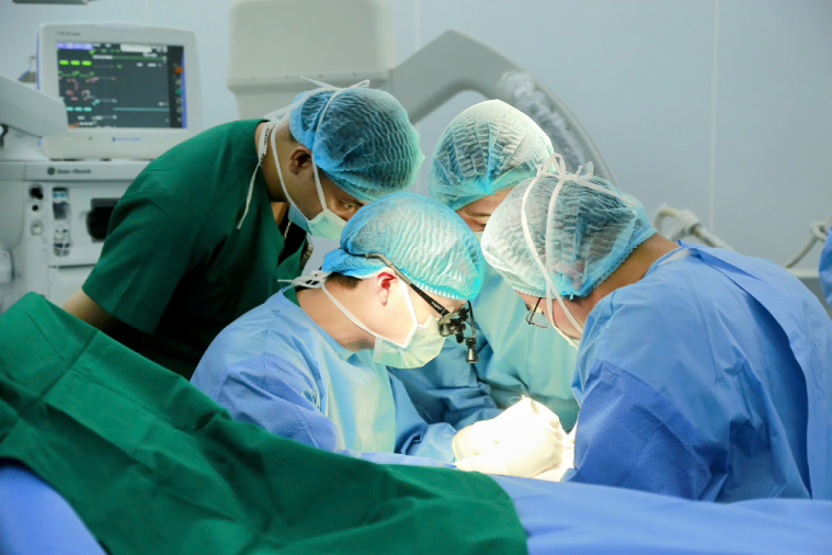 Nam sinh gặp nạn sau cú đấm boxing