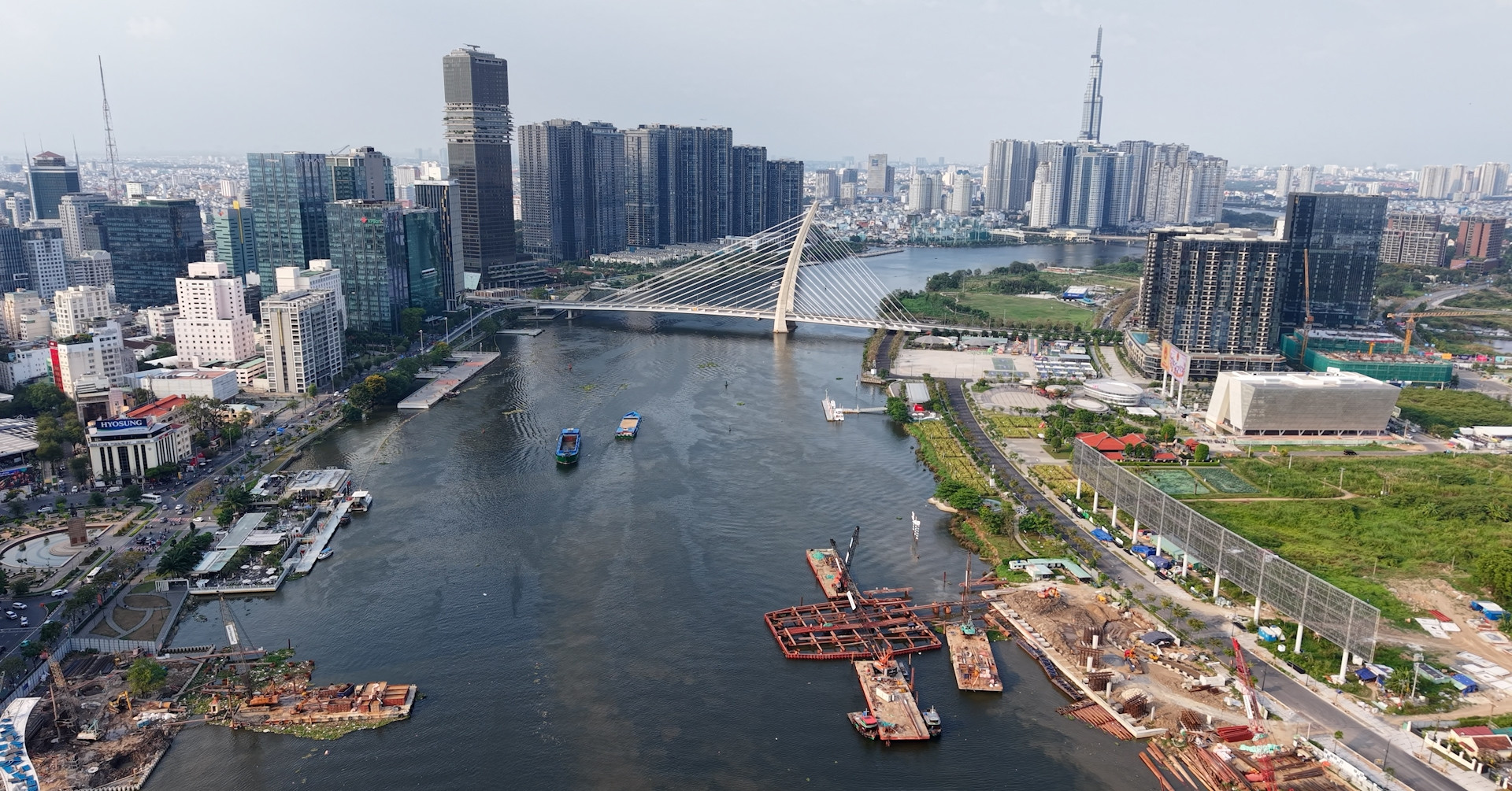 Người dân trông chờ diện mạo của cầu đi bộ nghìn tỷ vượt sông Sài Gòn