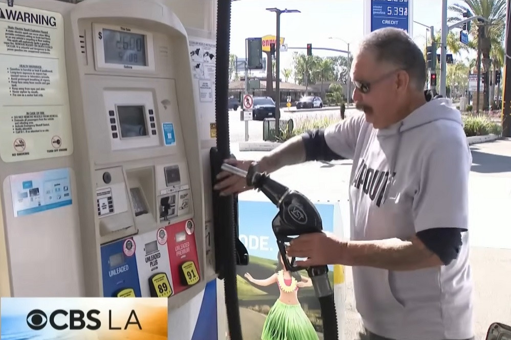 Ông Trump ra lệnh xả 172 triệu thùng dầu thô từ kho dự trữ của Mỹ