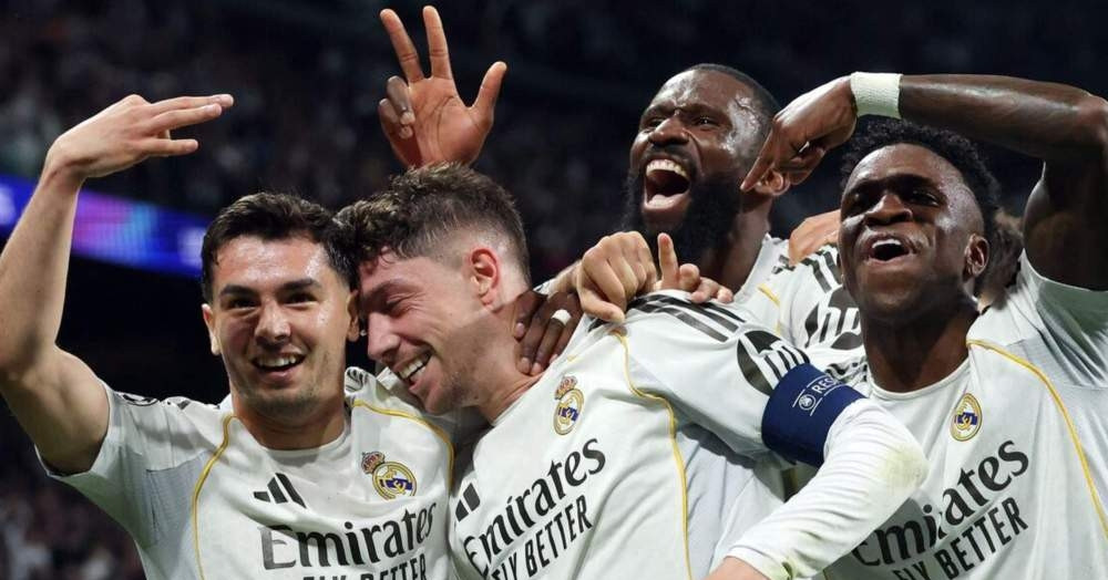 Real Madrid nhấn chìm Man City, Arbeloa lộ chiêu khiến Pep câm nín