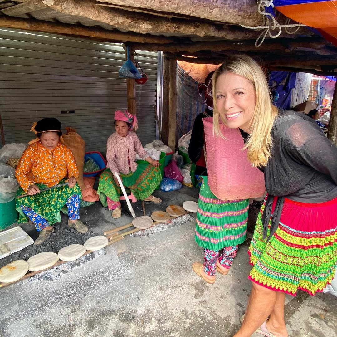 Sunday market shopping, with the Hmong tribe! #vietnam#hagiang#colorful#weeklysocialscene#newcam.jpg