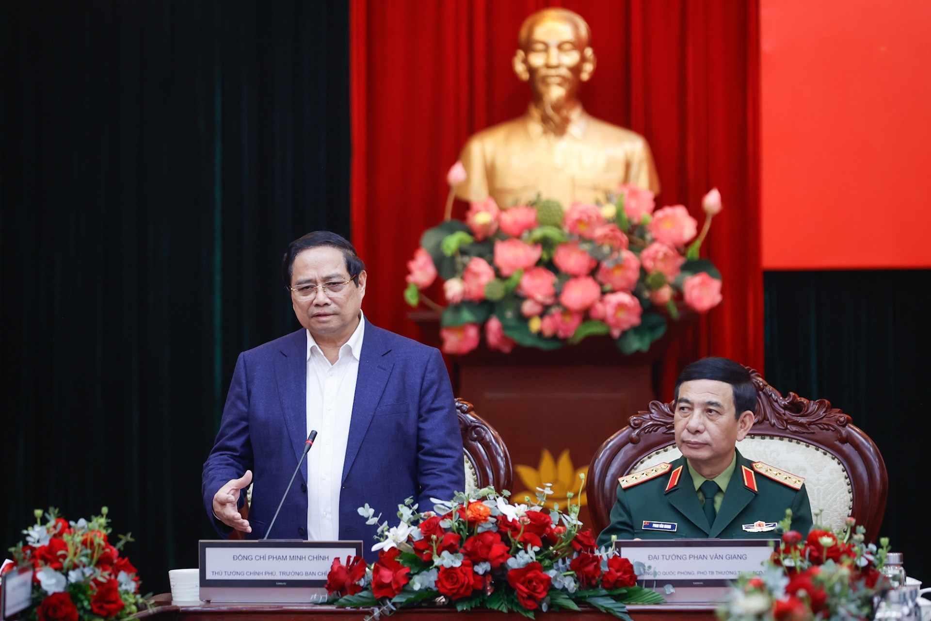 Thủ tướng: Làm chủ công nghệ nền, công nghệ lõi sản phẩm công nghiệp quốc phòng