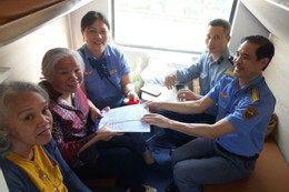 tiep vien duong sat 2.jpg