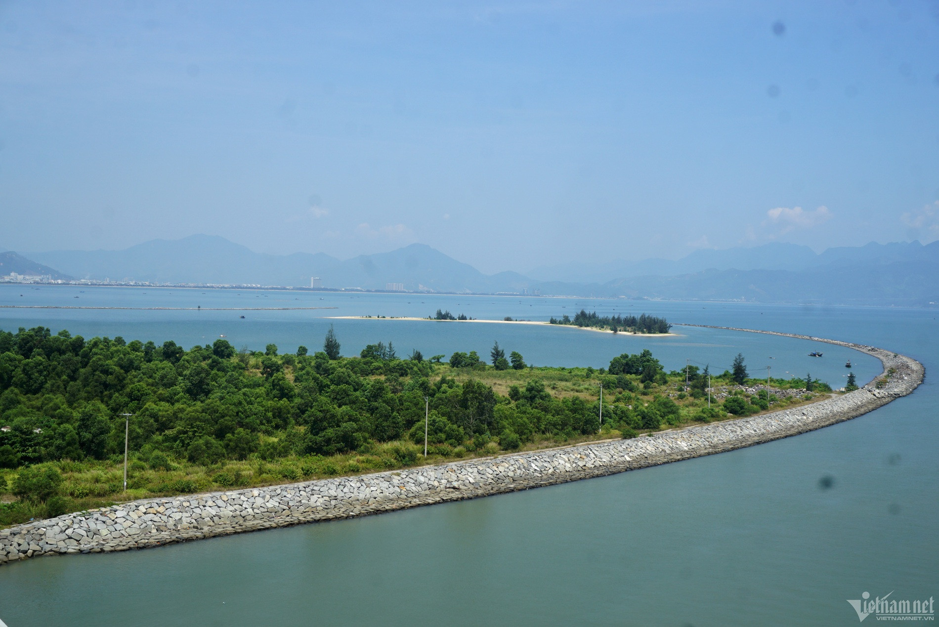 w da phuoc11 3 1411.jpg