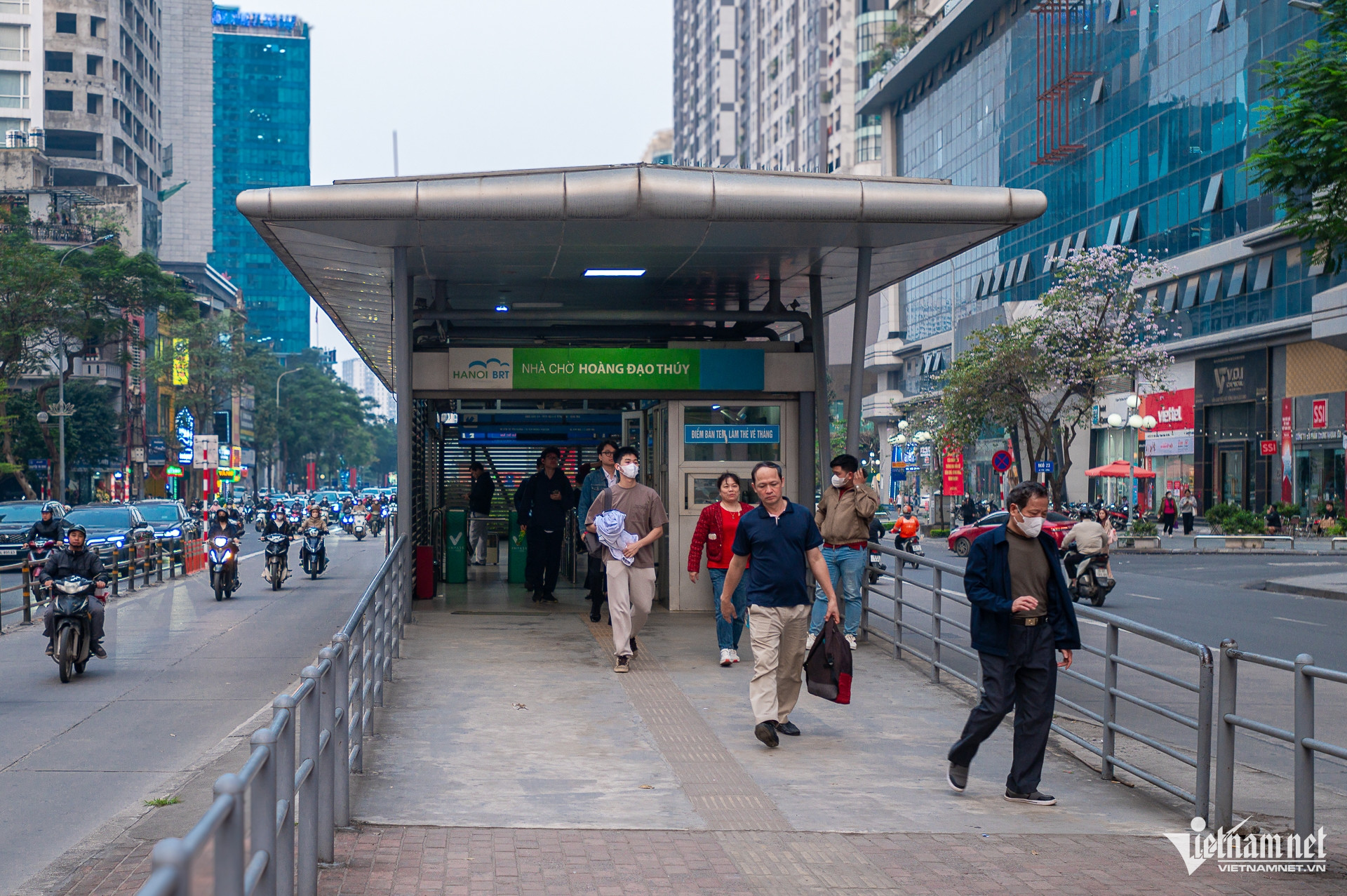 W-ĐỔ xăng, xe bus, tau điện 2026  4.jpg