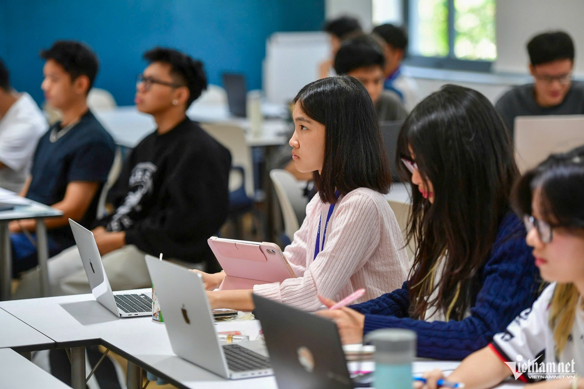 W-trường DH Bách Khoa TPHCM 18.jpg