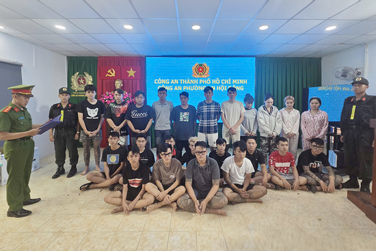 Bản tin cuối ngày 12/3: Hàng chục thanh niên hỗn chiến, gây rối vì tiếng nẹt pô