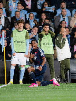 https://static-images.vnncdn.net/vps_images_publish/000001/000003/2026/3/13/8-europa-league-aston-villa-chiem-loi-the-endrick-giai-cuu-lyon-75.jpg