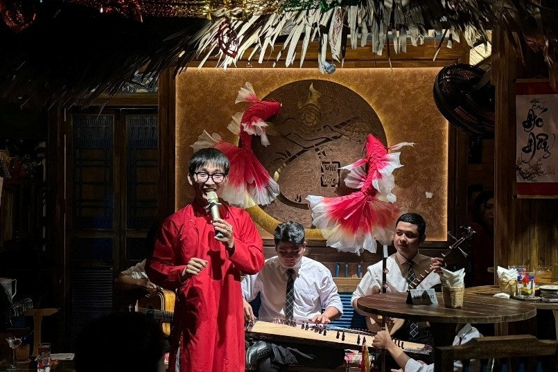 Cải lương trong thời đại TikTok: Lan tỏa hay làm loãng giá trị?