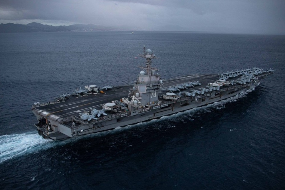 Cháy trên tàu sân bay Mỹ tham gia chiến dịch quân sự nhằm vào Iran